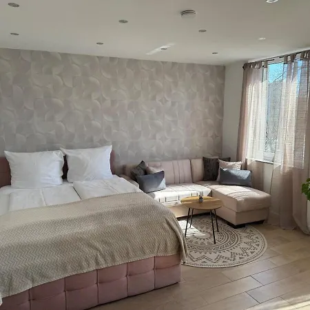 Boutique Lucca - Parkplatz - Bahnhof Apartment *